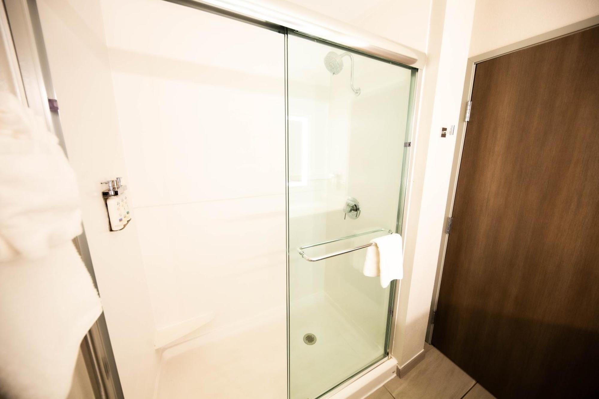 Express - By Ihg Hotel