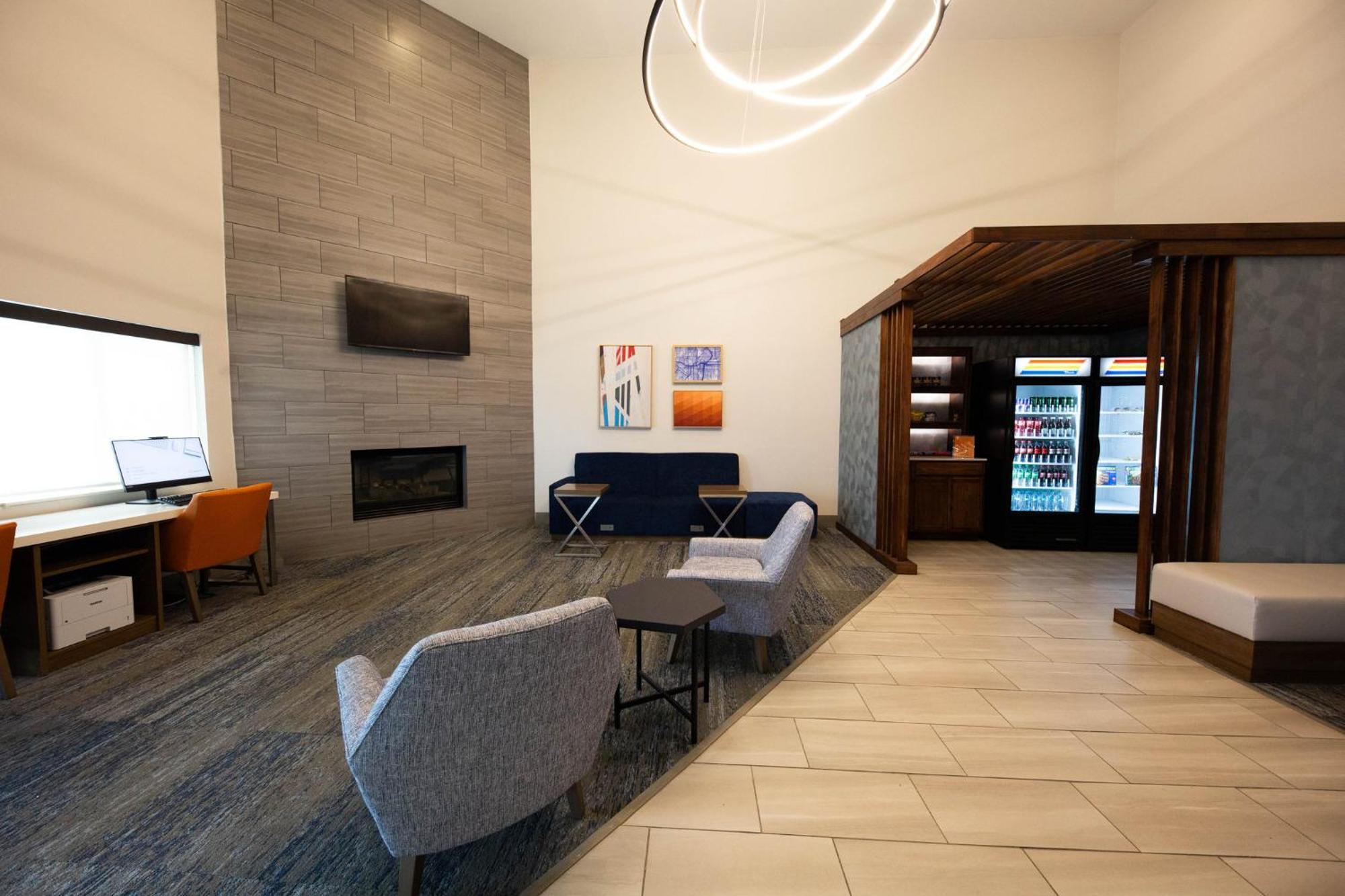 Hotel Express - By Ihg 2*