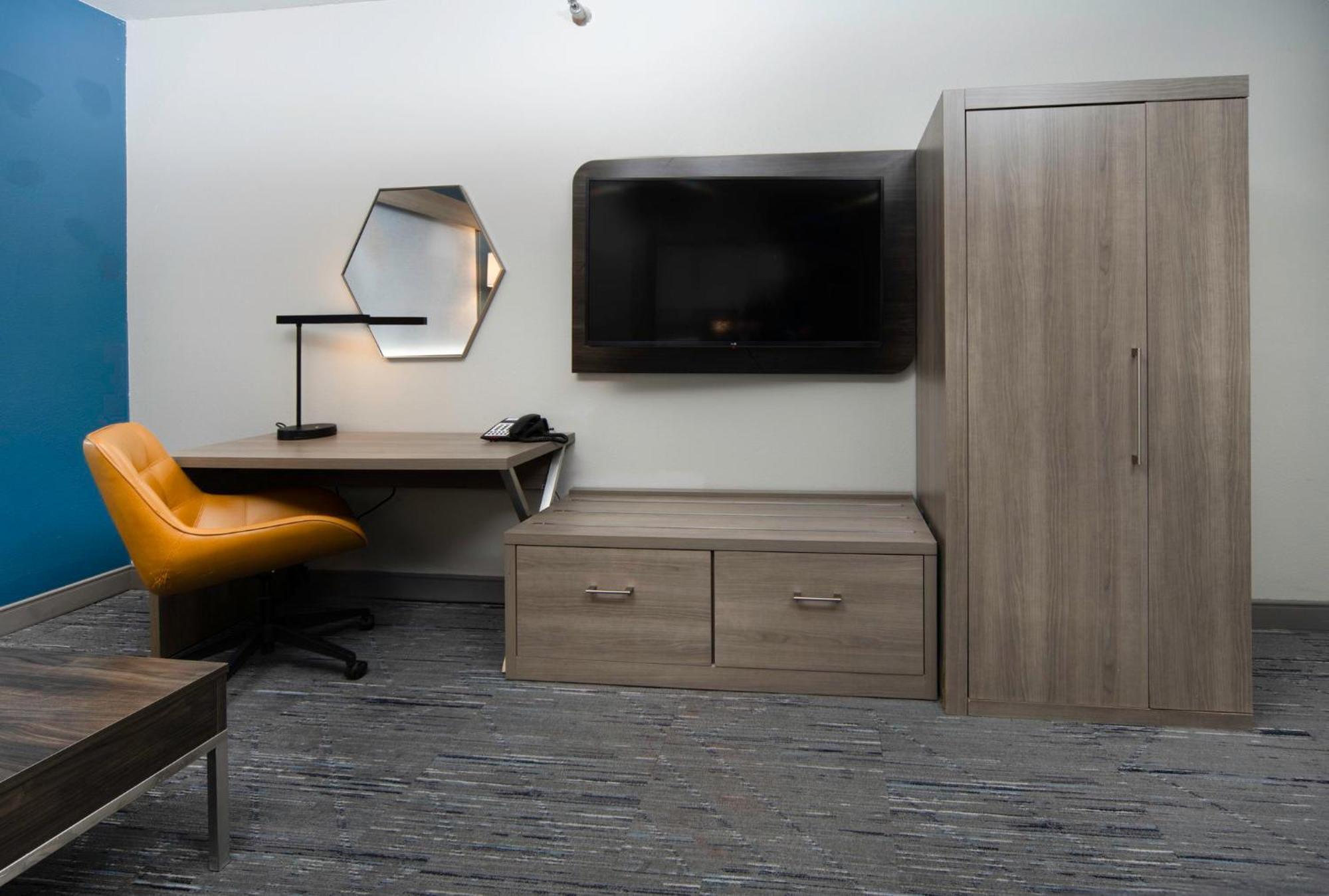 Express - By Ihg Hotel